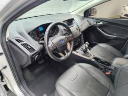 FORD - FOCUS - 2015/2016 - Prata - R$ 62.900,00