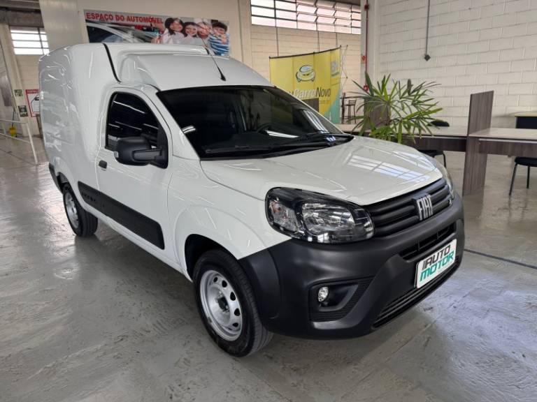 FIAT - FIORINO - 2025/2025 - Branca - R$ 99.900,00