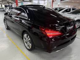 MERCEDES-BENZ - CLA 200 - 2017/2018 - Preta - R$ 127.900,00