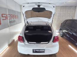 VOLKSWAGEN - GOL - 2021/2022 - Branca - R$ 60.900,00