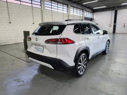 TOYOTA - COROLLA - 2022/2023 - Branca - R$ 138.900,00