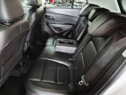 CHEVROLET - TRACKER - 2017/2018 - Branca - R$ 88.900,00