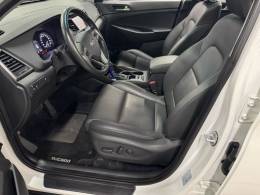 HYUNDAI - TUCSON - 2020/2020 - Branca - R$ 116.900,00