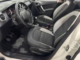 CITROËN - C3 - 2015/2015 - Branca - R$ 43.900,00