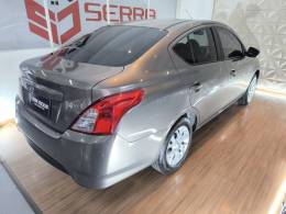 NISSAN - VERSA - 2019/2020 - Cinza - R$ 67.900,00