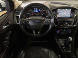 FORD - FOCUS - 2016/2016 - Branca - R$ 64.900,00