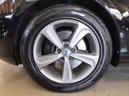 VOLVO - V40 - 2013/2014 - Preta - R$ 72.900,00