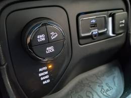 JEEP - RENEGADE - 2016/2017 - Branca - R$ 82.900,00