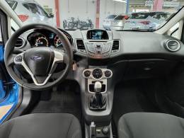 FORD - FIESTA - 2013/2014 - Azul - R$ 42.900,00