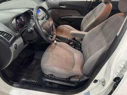 HYUNDAI - HB20X - 2015/2015 - Branca - R$ 61.900,00