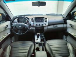 MITSUBISHI - L200 - 2014/2015 - Branca - R$ 129.900,00