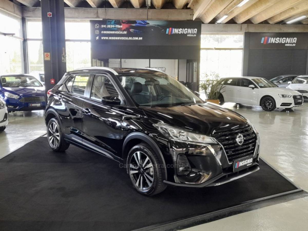 NISSAN - KICKS - 2021/2022 - Preta - R$ 97.900,00