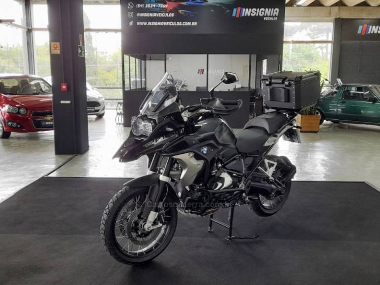 BMW - R 1250 - 2021/2022 - Preta - R$ 94.900,00