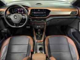 VOLKSWAGEN - T-CROSS - 2020/2020 - Branca - R$ 102.900,00