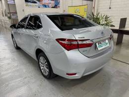 TOYOTA - COROLLA - 2015/2015 - Prata - R$ 88.900,00