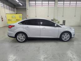 FORD - FOCUS - 2015/2016 - Prata - R$ 62.900,00