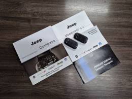 JEEP - COMPASS - 2017/2018 - Vermelha - R$ 95.900,00