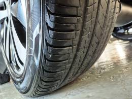 PEUGEOT - 3008 - 2018/2019 - Prata - R$ 116.900,00