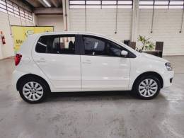 VOLKSWAGEN - FOX - 2013/2014 - Branca - R$ 44.900,00