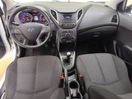 HYUNDAI - HB20 - 2018/2019 - Branca - R$ 55.900,00