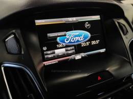 FORD - FOCUS - 2015/2016 - Azul - R$ 64.900,00