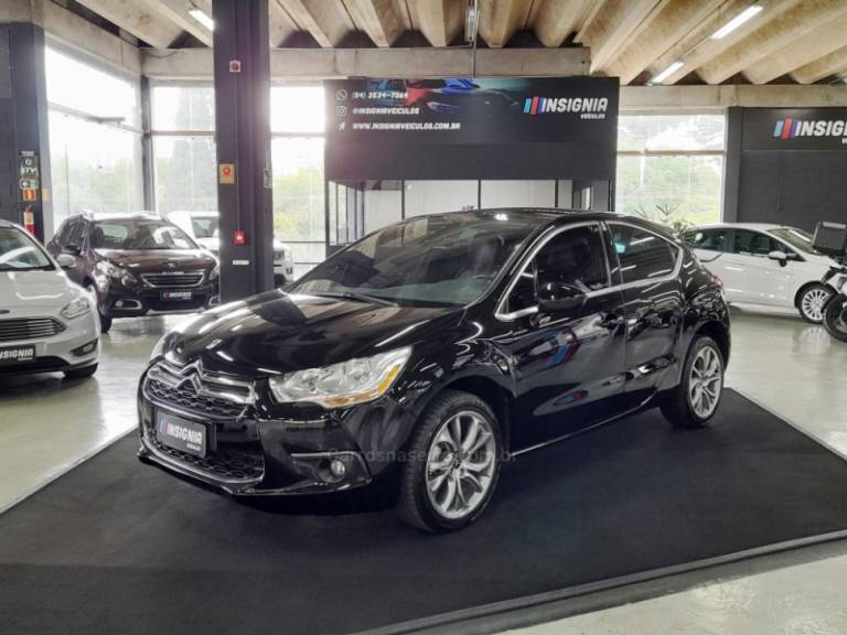 CITROËN - DS4 - 2015/2015 - Preta - R$ 59.900,00