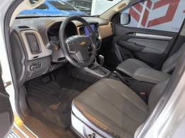 CHEVROLET - S10 - 2017/2018 - Prata - R$ 155.900,00