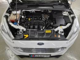 FORD - FOCUS - 2016/2016 - Branca - R$ 64.900,00