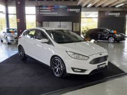 FORD - FOCUS - 2016/2016 - Branca - R$ 64.900,00