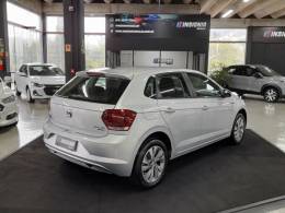 VOLKSWAGEN - POLO - 2018/2018 - Prata - R$ 75.900,00
