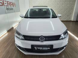 VOLKSWAGEN - JETTA - 2012/2012 - Branca - R$ 68.900,00