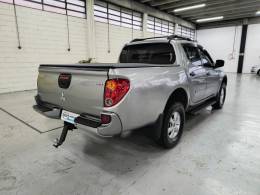 MITSUBISHI - L200 TRITON - 2012/2013 - Prata - R$ 99.900,00
