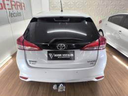 TOYOTA - YARIS - 2019/2019 - Branca - R$ 75.900,00