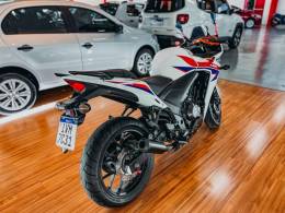 HONDA - CBR 500R - 2014/2014 - Branca - R$ 27.900,00