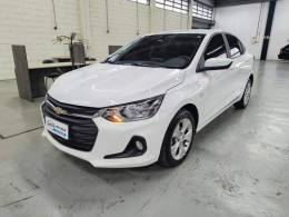 CHEVROLET - ONIX - 2023/2024 - Branca - R$ 89.900,00