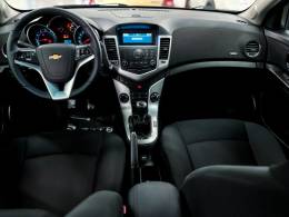 CHEVROLET - CRUZE - 2011/2012 - Preta - R$ 50.900,00