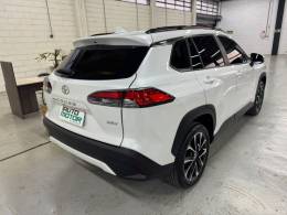 TOYOTA - COROLLA - 2024/2024 - Branca - R$ 175.900,00