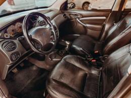 FORD - FOCUS - 2006/2006 - Prata - R$ 27.900,00