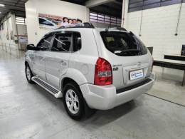 HYUNDAI - TUCSON - 2010/2011 - Prata - R$ 42.900,00