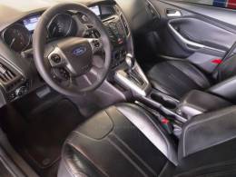 FORD - FOCUS - 2014/2015 - Cinza - R$ 54.900,00