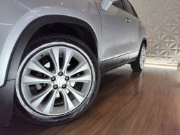 CHEVROLET - TRACKER - 2018/2018 - Prata - R$ 92.900,00