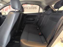 VOLKSWAGEN - GOL - 2021/2022 - Branca - R$ 60.900,00