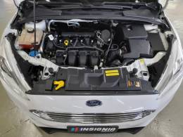 FORD - FOCUS - 2015/2016 - Branca - R$ 64.900,00