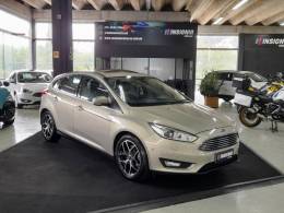 FORD - FOCUS - 2015/2016 - Prata - R$ 73.900,00