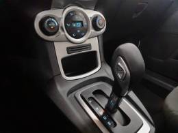 FORD - FIESTA - 2016/2016 - Branca - R$ 52.900,00