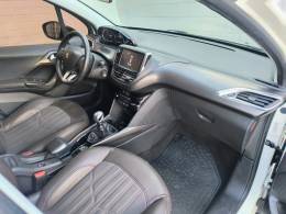 PEUGEOT - 2008 - 2015/2016 - Branca - R$ 58.900,00
