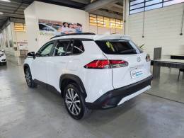 TOYOTA - COROLLA - 2022/2023 - Branca - R$ 138.900,00