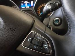 FORD - FOCUS - 2016/2017 - Cinza - R$ 72.900,00