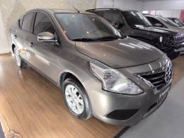 NISSAN - VERSA - 2019/2020 - Cinza - R$ 67.900,00