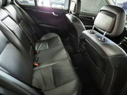 MERCEDES-BENZ - C 180 - 2012/2012 - Preta - R$ 69.900,00